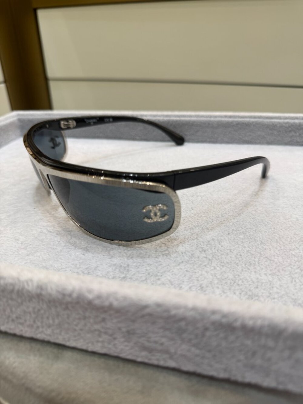 NWT AUTH CHANEL 71557 Silver Shield Sunglasses CC Logo Y2K Wrap Glasses - Picture 3 of 7